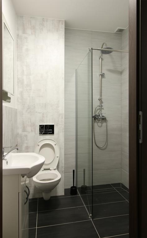 Willa Browar Pokoje Goscinne W Centrum Miasta Na Starowce, Self Check In 24H, Fv, Tv Smart, Darmowe Wi-Fi, Parking, W Sasiedztwie Restauracji I Kawiarni, Uslugi Escort Zakazane Starogard Gdański Buitenkant foto